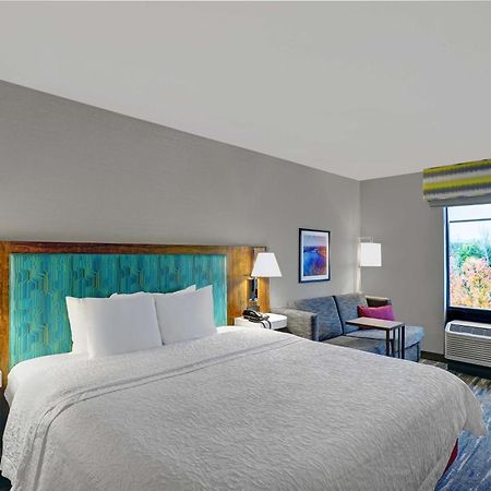 Hampton Inn Utica Eksteriør bilde