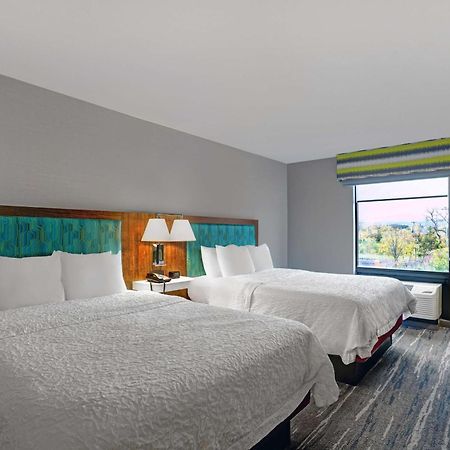 Hampton Inn Utica Eksteriør bilde