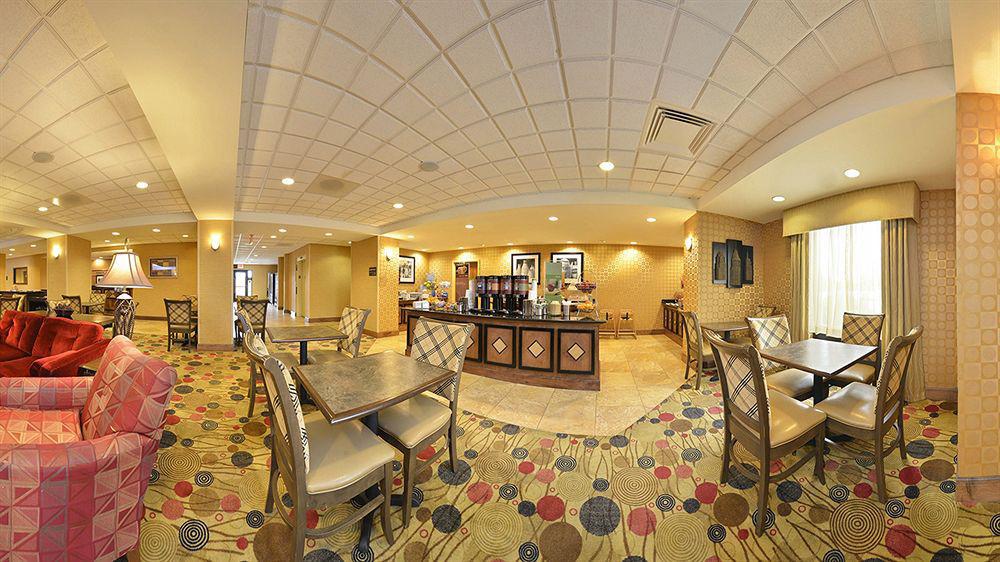 Hampton Inn Utica Eksteriør bilde