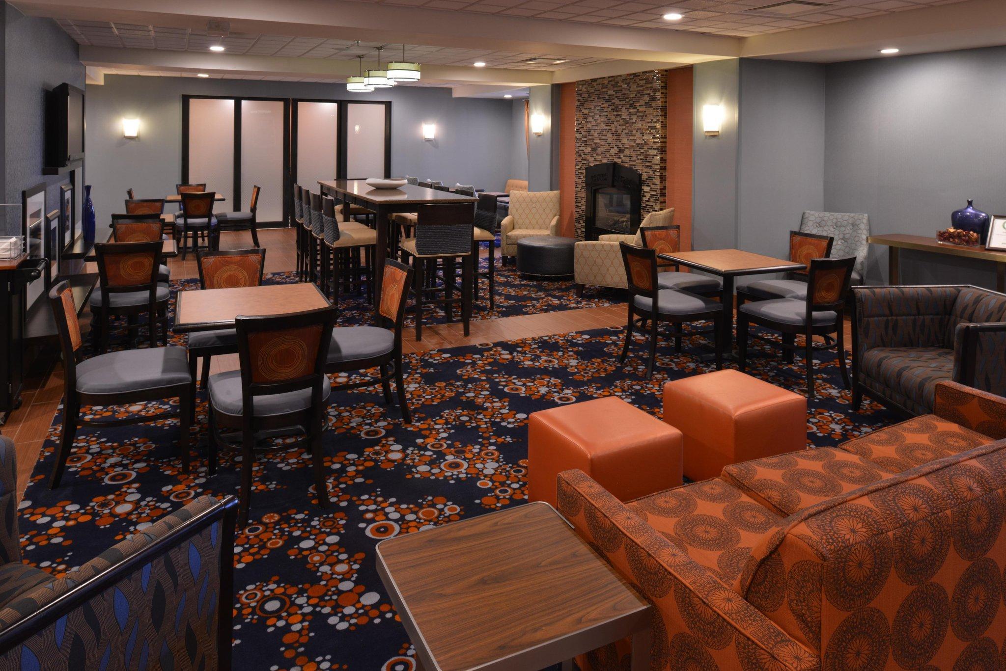 Hampton Inn Utica Eksteriør bilde