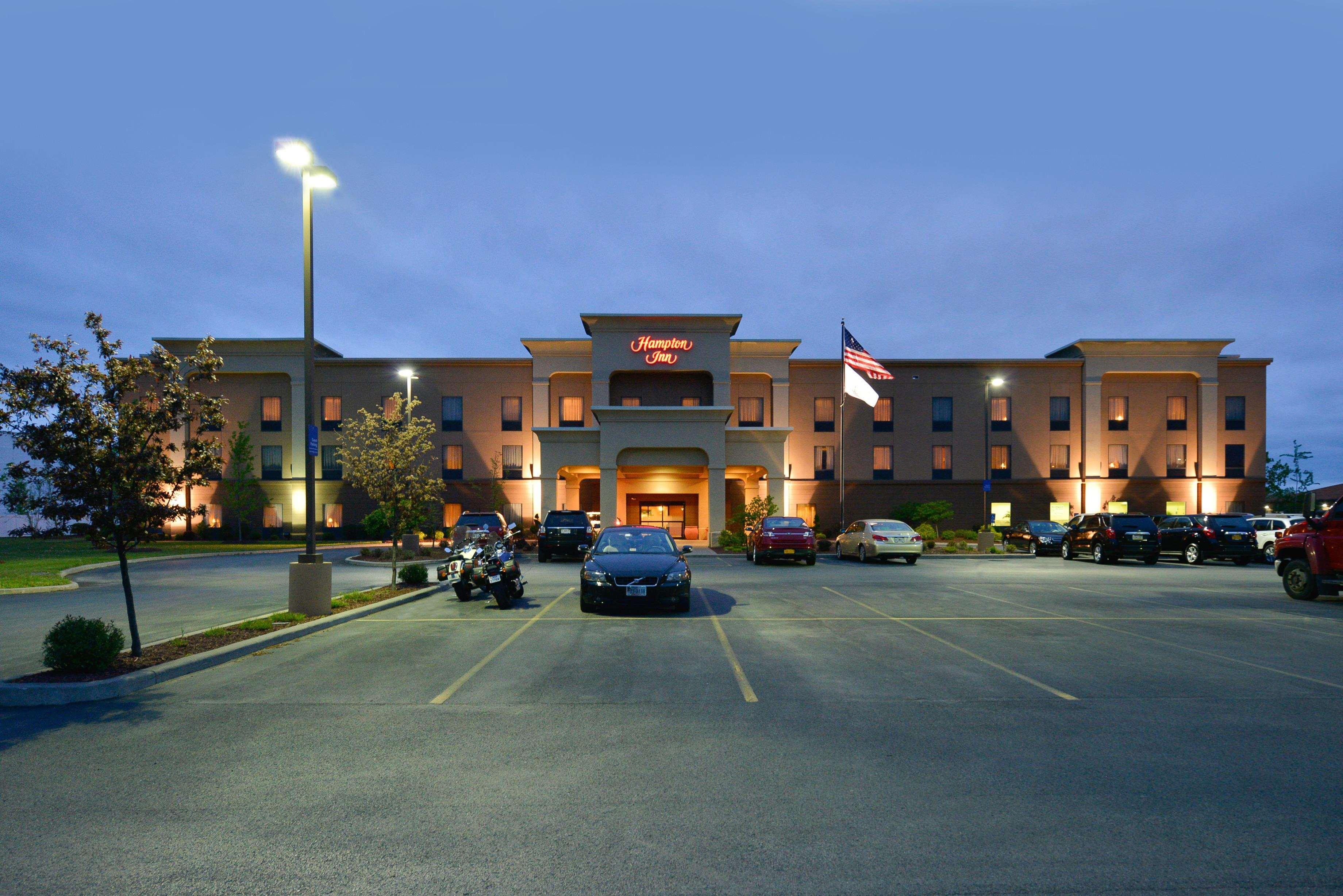 Hampton Inn Utica Eksteriør bilde