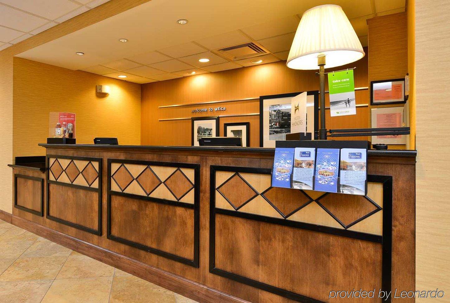 Hampton Inn Utica Eksteriør bilde
