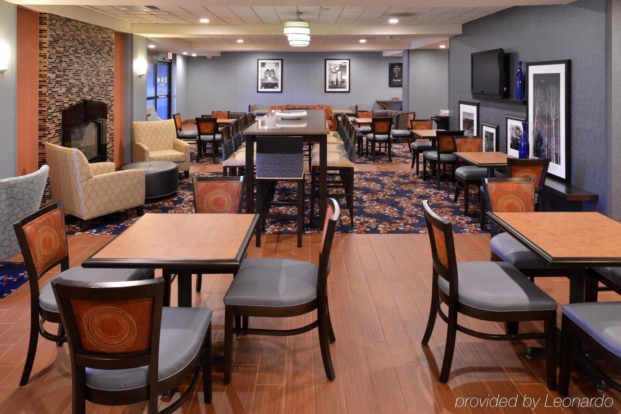 Hampton Inn Utica Eksteriør bilde