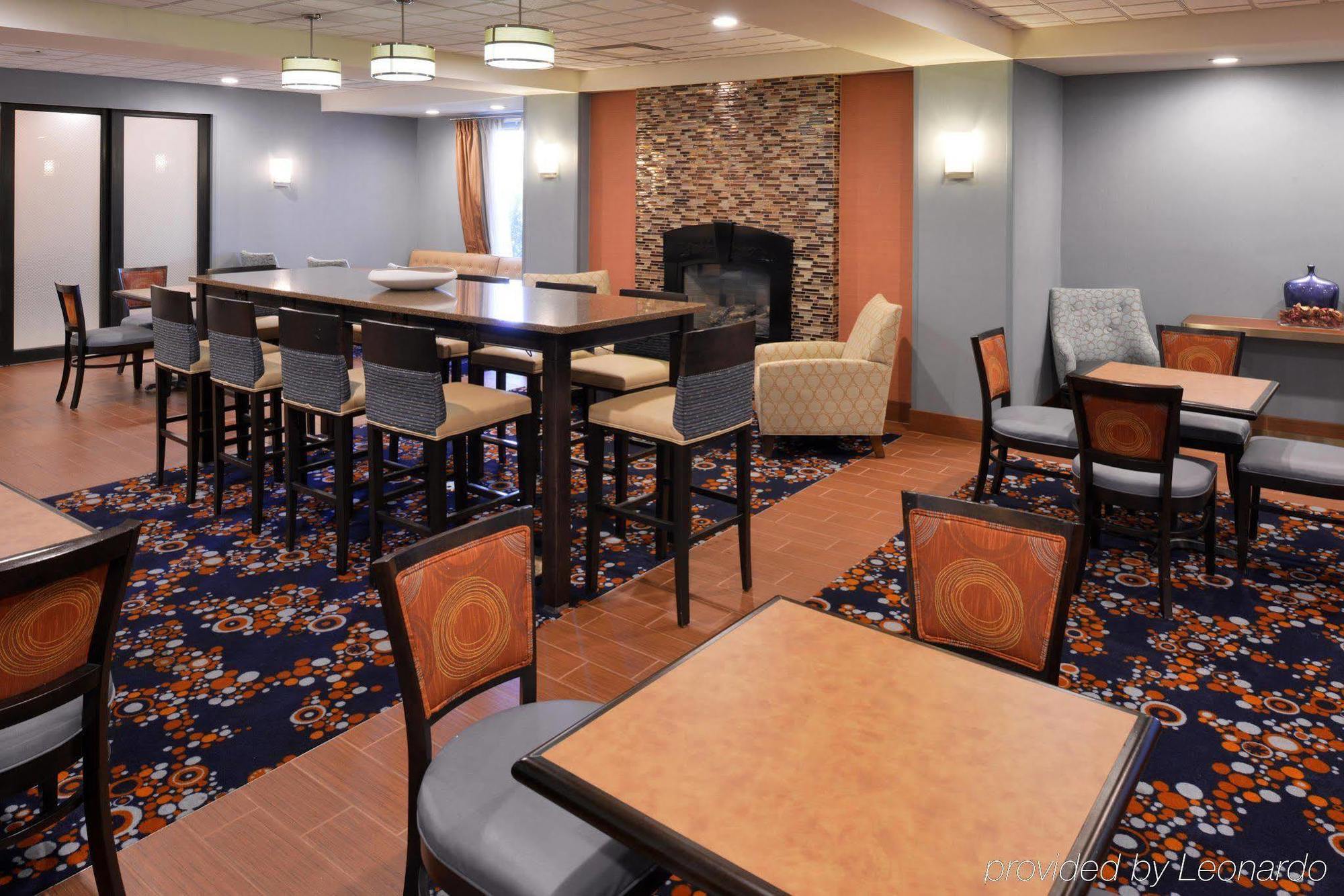 Hampton Inn Utica Eksteriør bilde