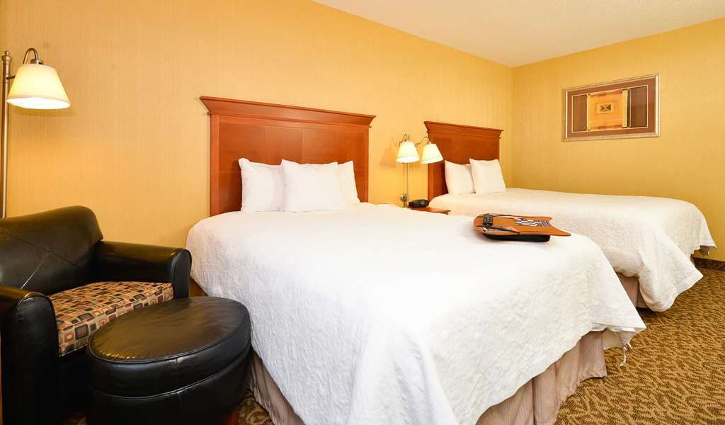 Hampton Inn Utica Rom bilde